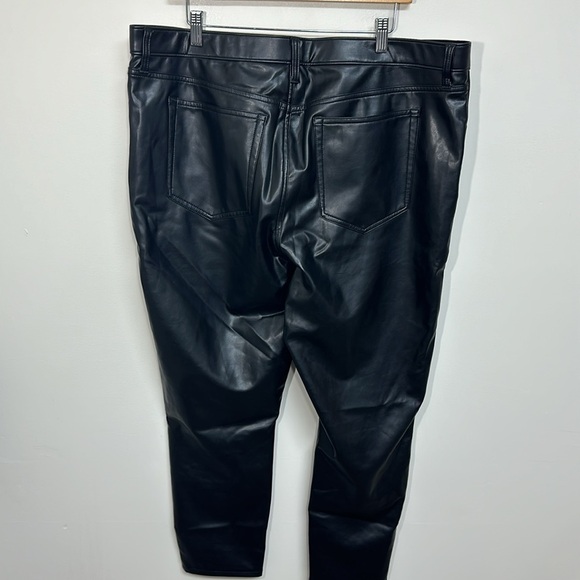 Abercrombie‎ & Fitch The Skinny High Rise Faux Leather Pants Black Size 20R - Picture 3 of 5
